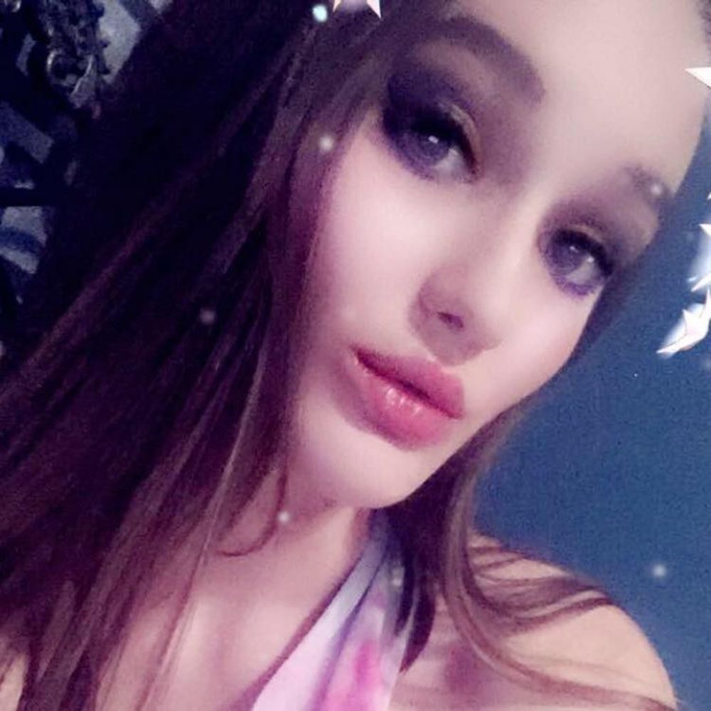 Meet your Posher, Brittney